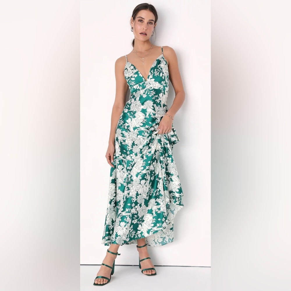 NWT Lulu’s Soiree Emerald Floral Print Satin Sleeveless Maxi Dress Sz S‎